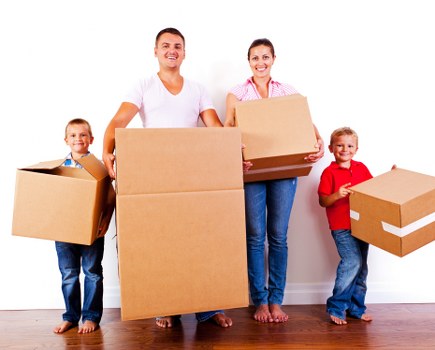 Movers in Customhouse handling a local home relocation