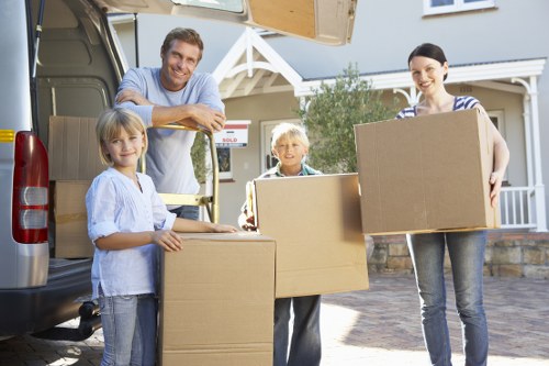 House removals support for Custom House homes