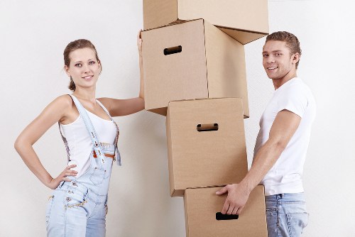 Customhouse removal van navigating residential and commercial access challenges