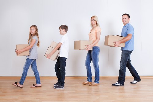 Service issue being assessed in a moving company complaints process